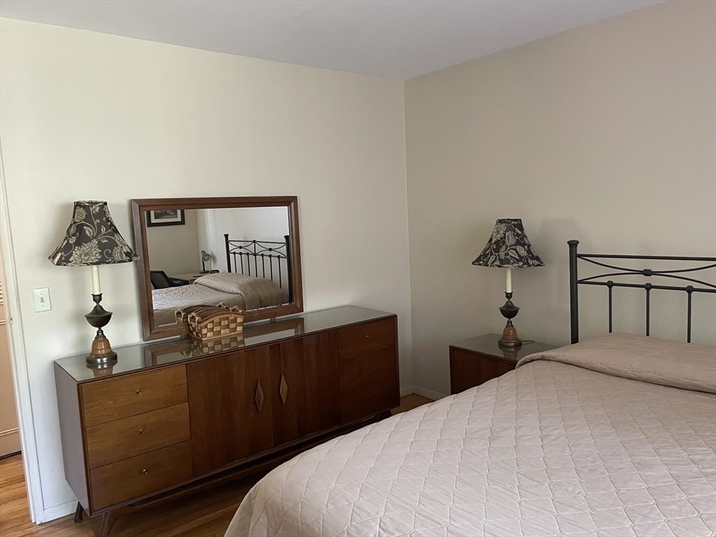 282 Regency Park Dr # 282 Property Photo 11