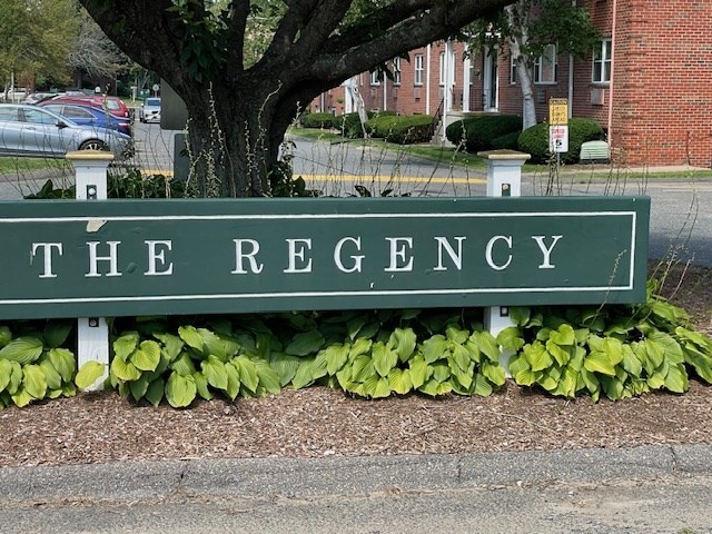 282 Regency Park Dr # 282 Property Photo 24