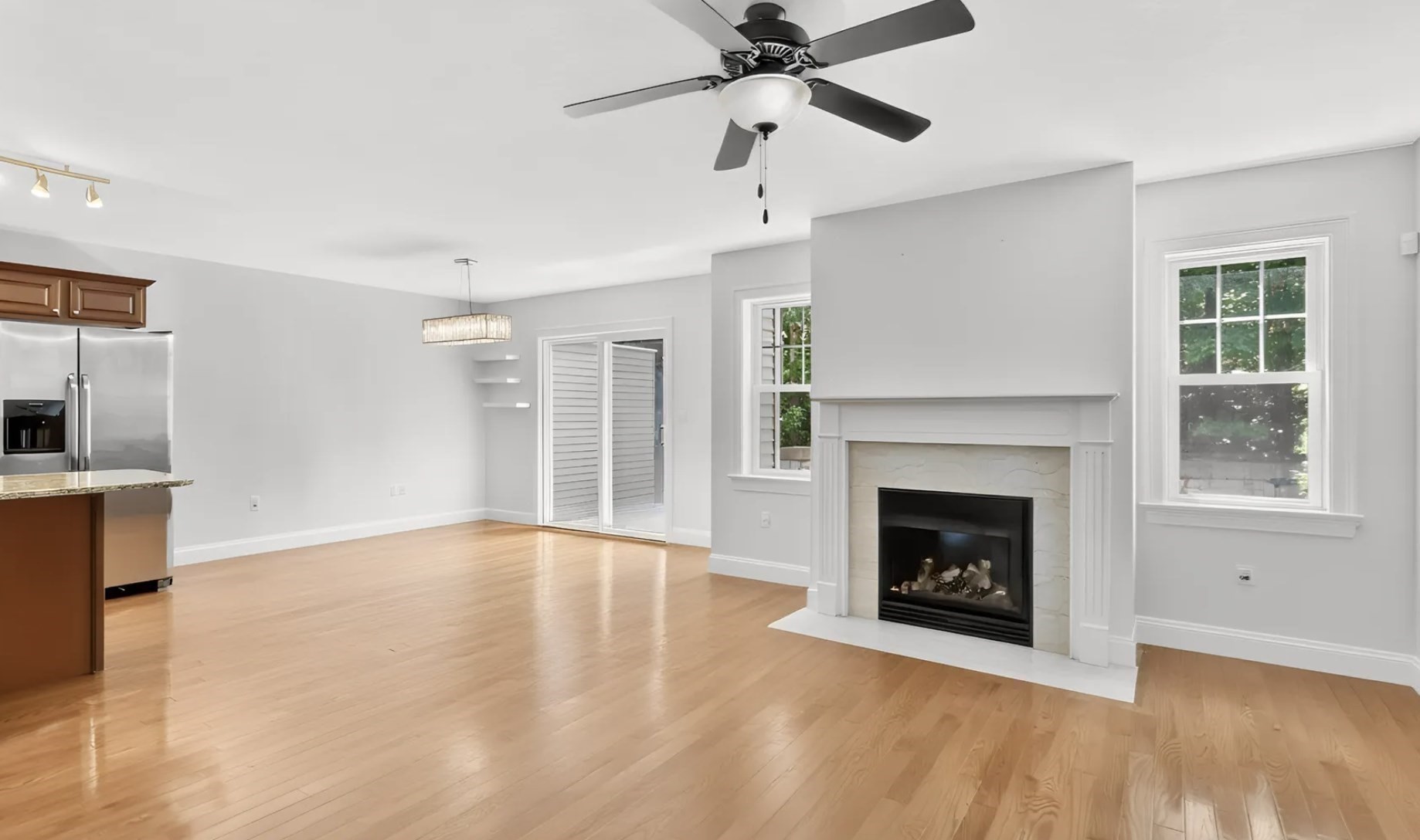 517 Ideal # 603 Property Photo 4