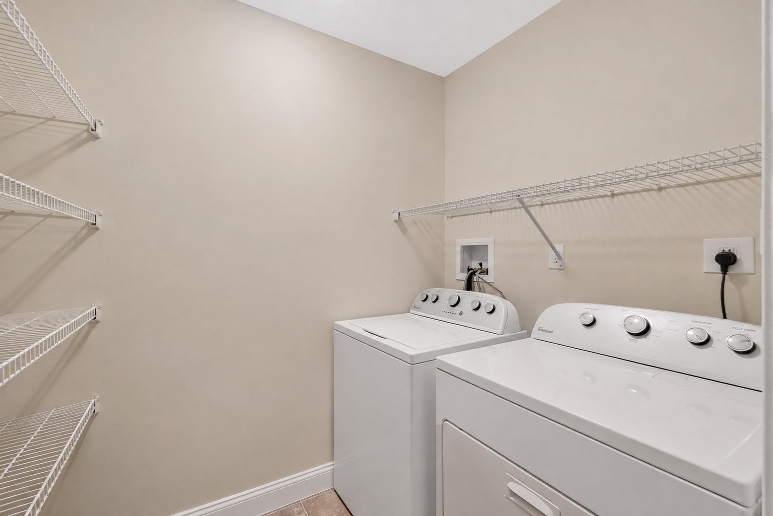 517 Ideal # 603 Property Photo 11