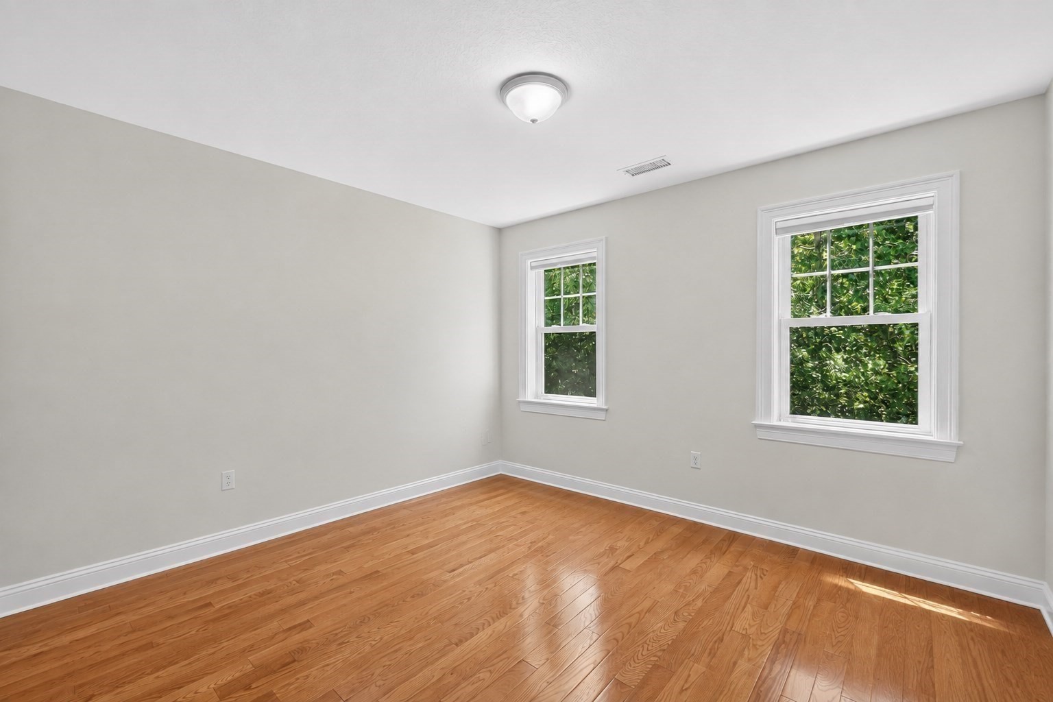 517 Ideal # 603 Property Photo 12