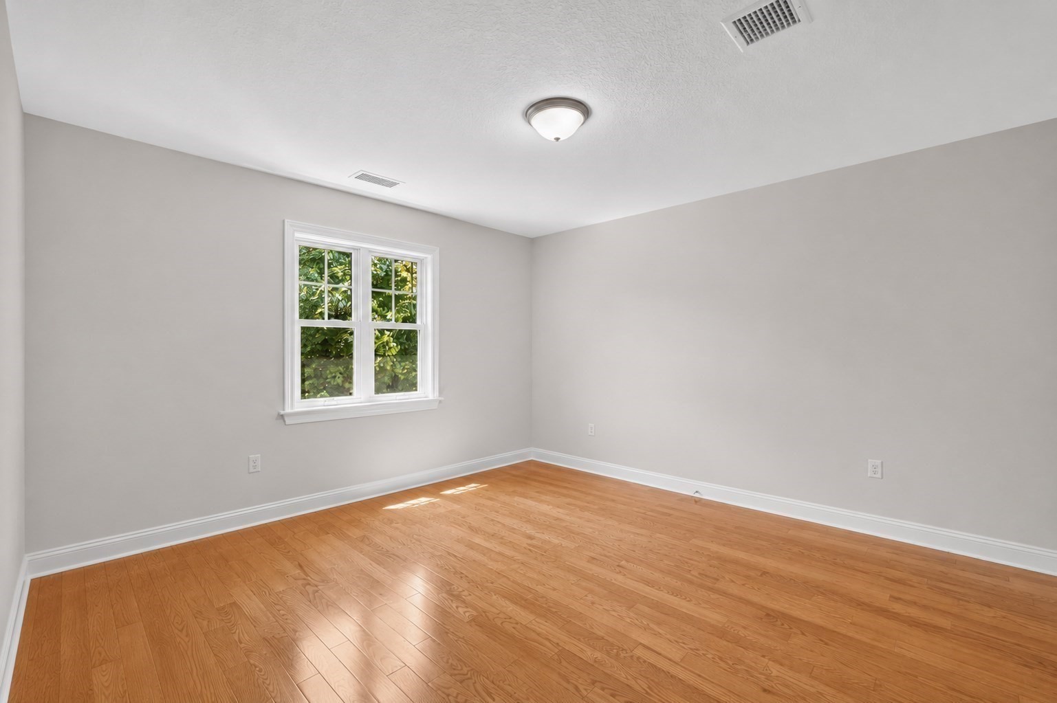 517 Ideal # 603 Property Photo 13