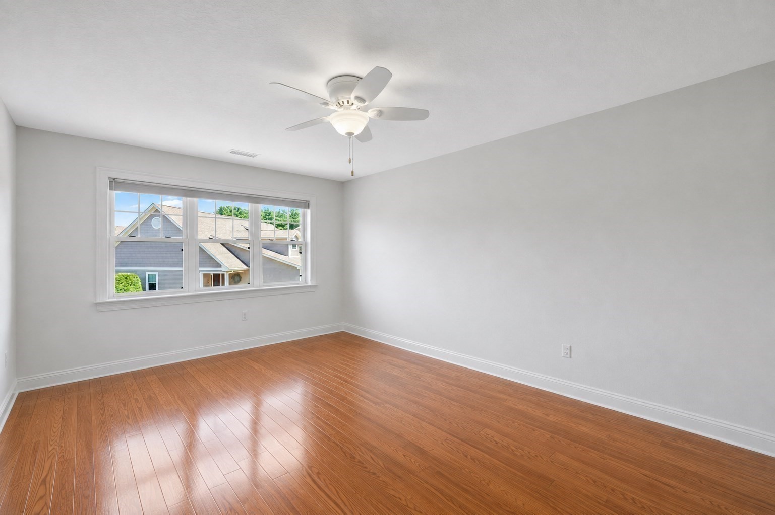 517 Ideal # 603 Property Photo 15