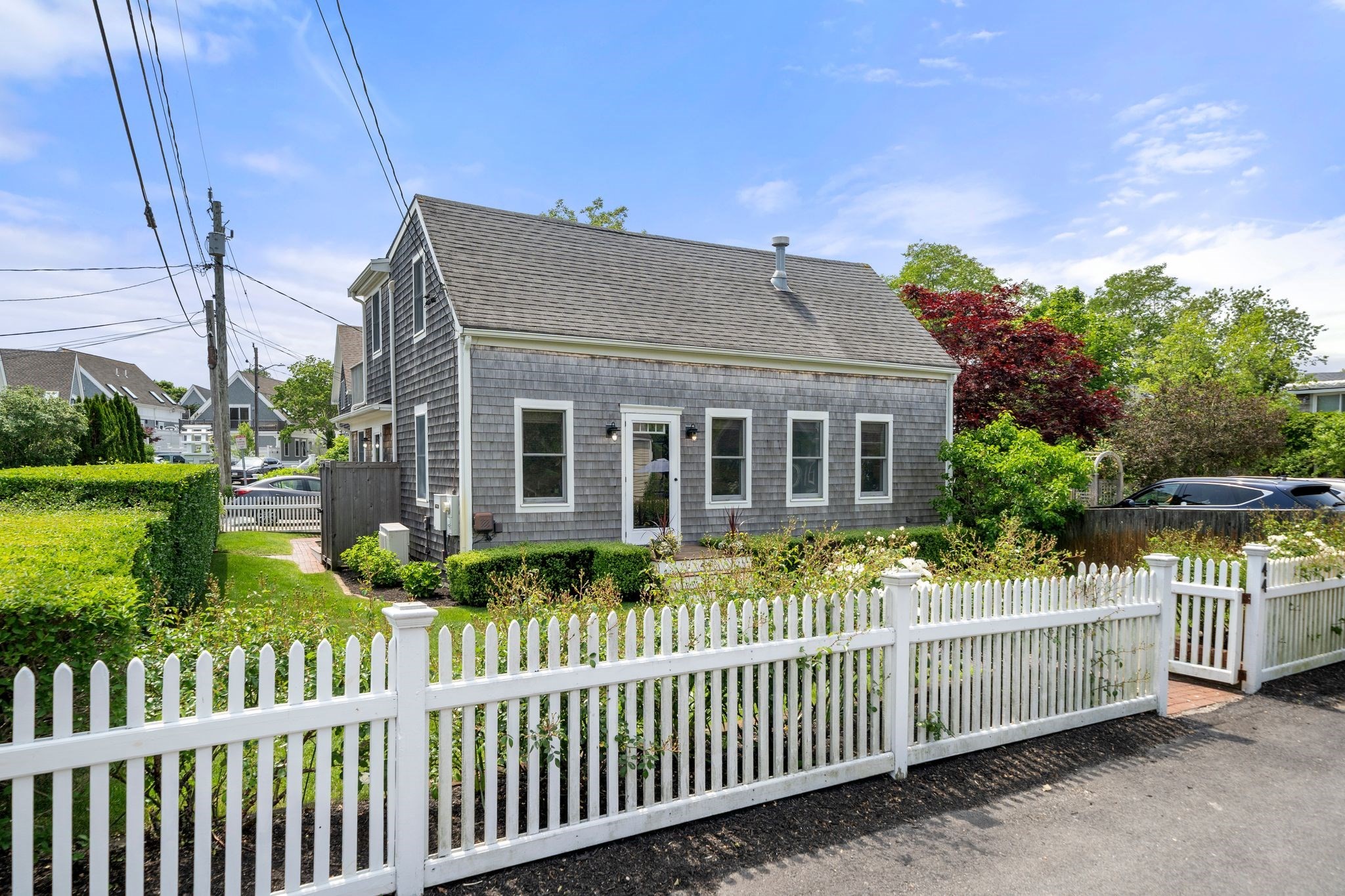 44 Pleasant Street Property Photo 2