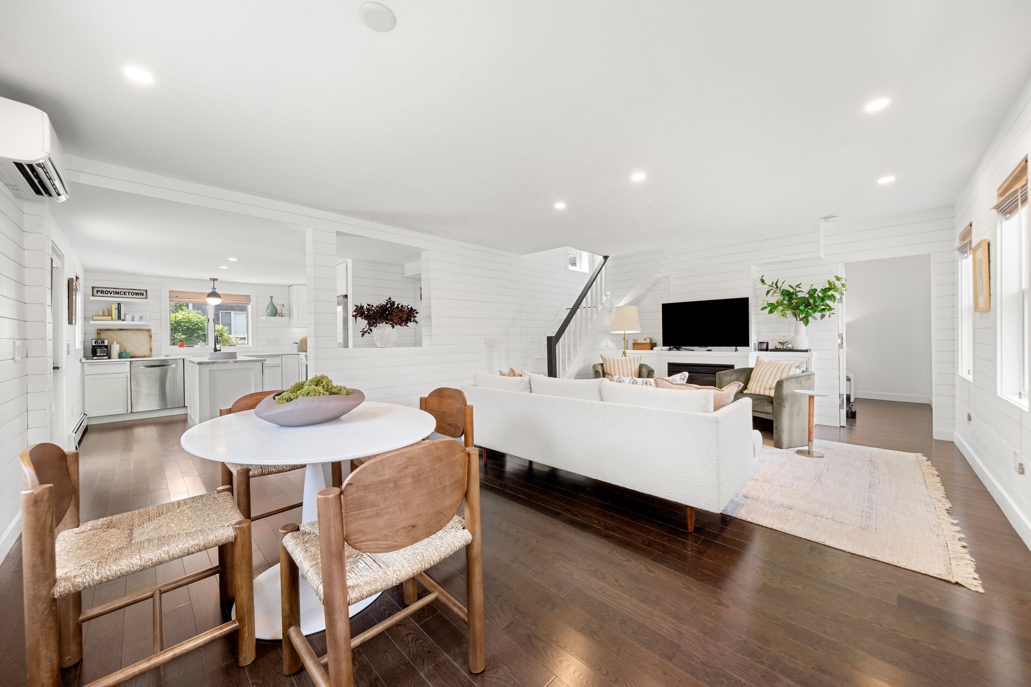 44 Pleasant Street Property Photo 5