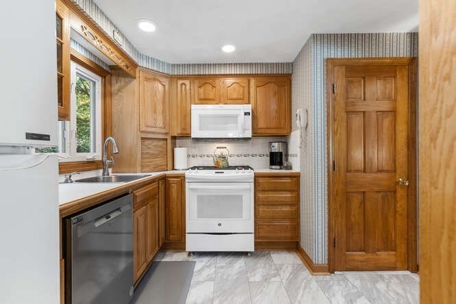 22 Marrett Property Photo 12