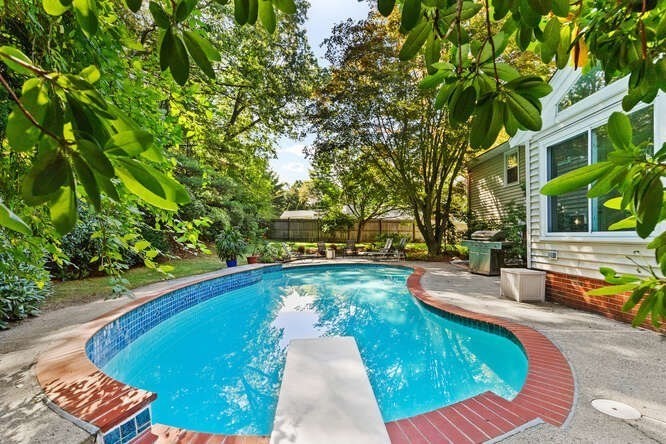 22 Marrett Property Photo 32
