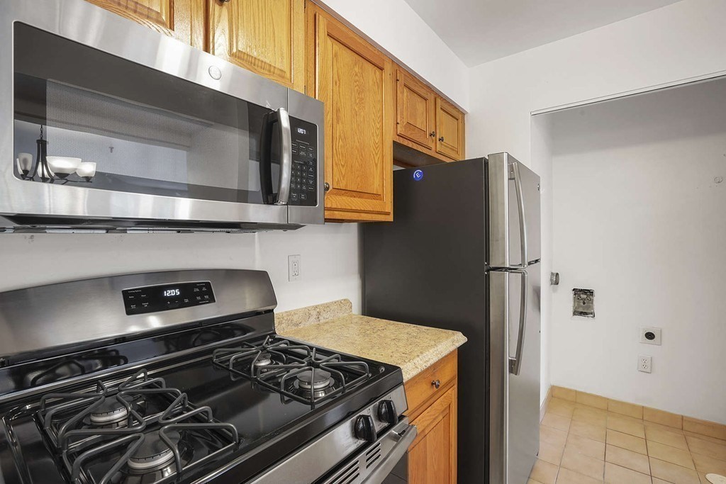 147 Kelton # 712 Property Photo 6