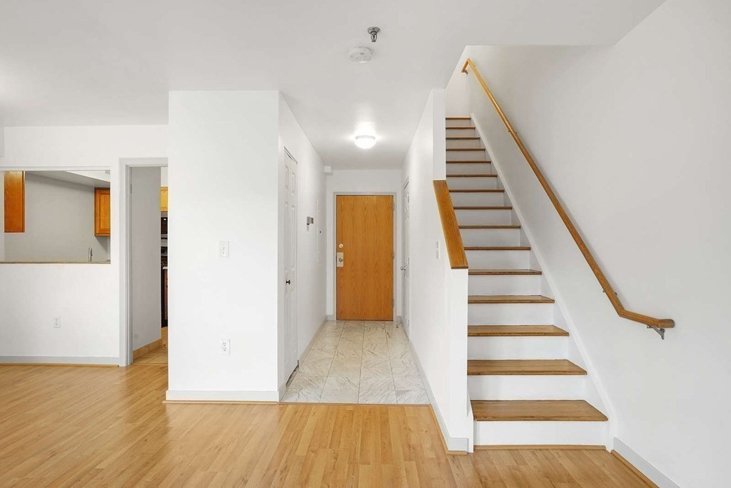 147 Kelton # 712 Property Photo 9