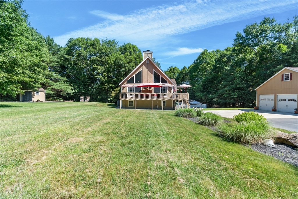 12 Dakel Dr Property Photo 1
