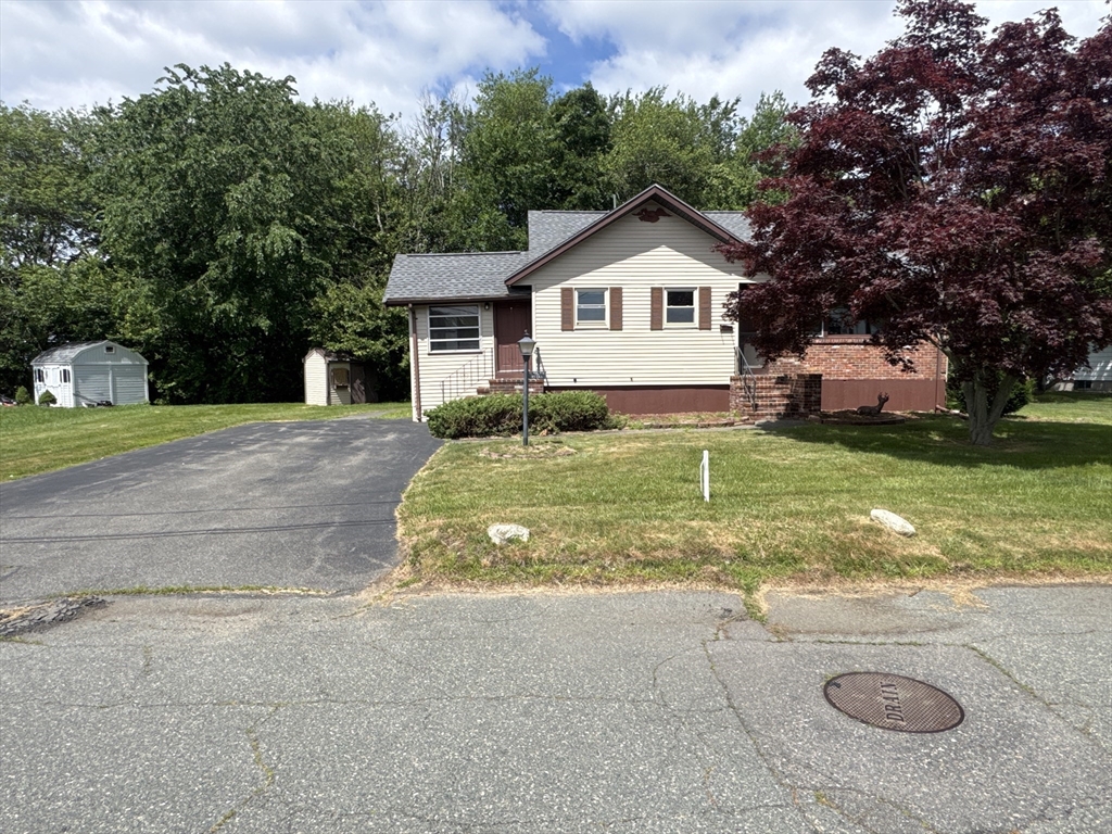 72 Kurland Ave Property Photo 1