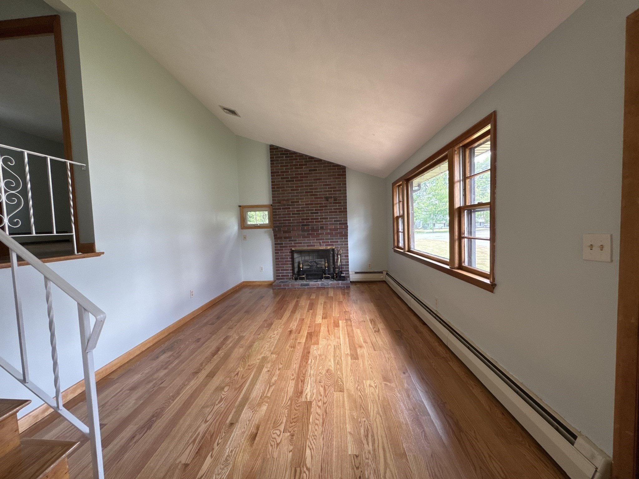 72 Kurland Ave Property Photo 6