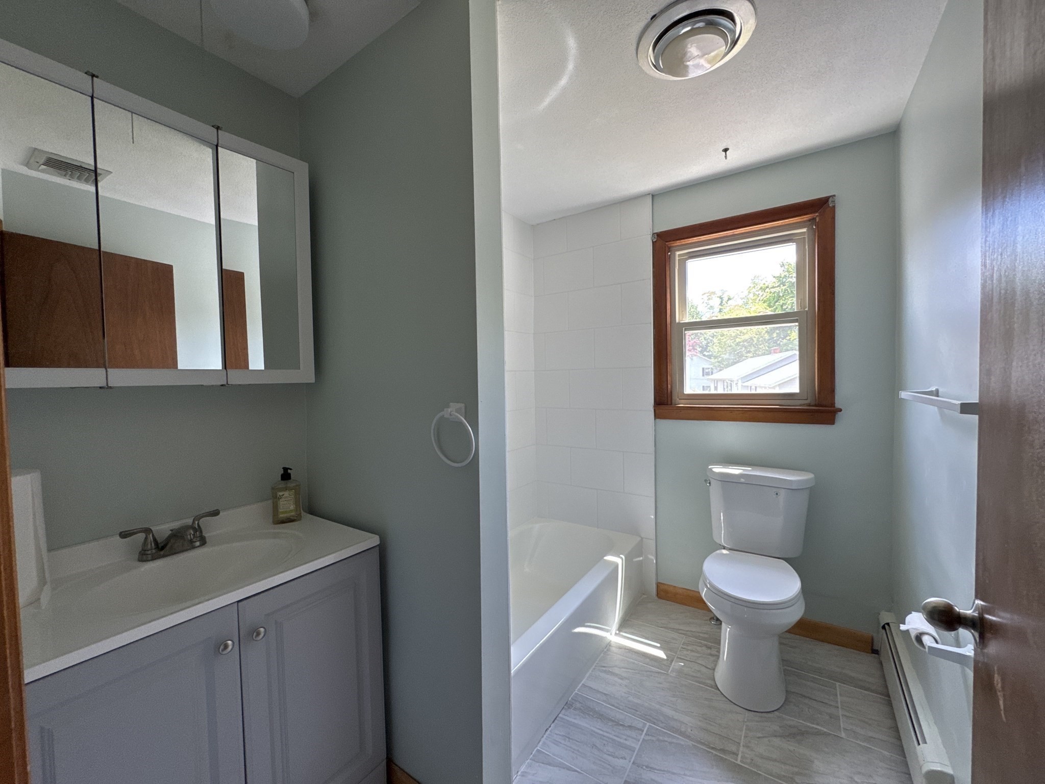 72 Kurland Ave Property Photo 13