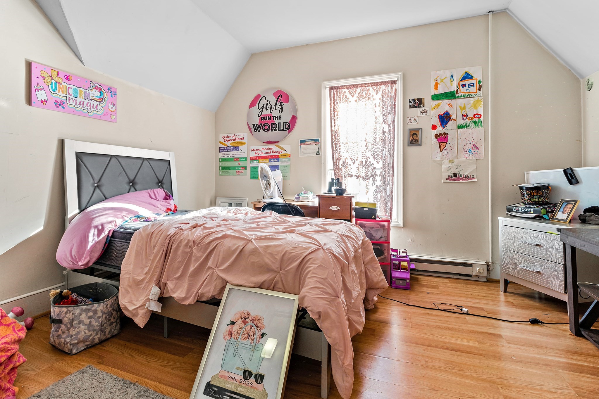 29 Newbury St Property Photo 9