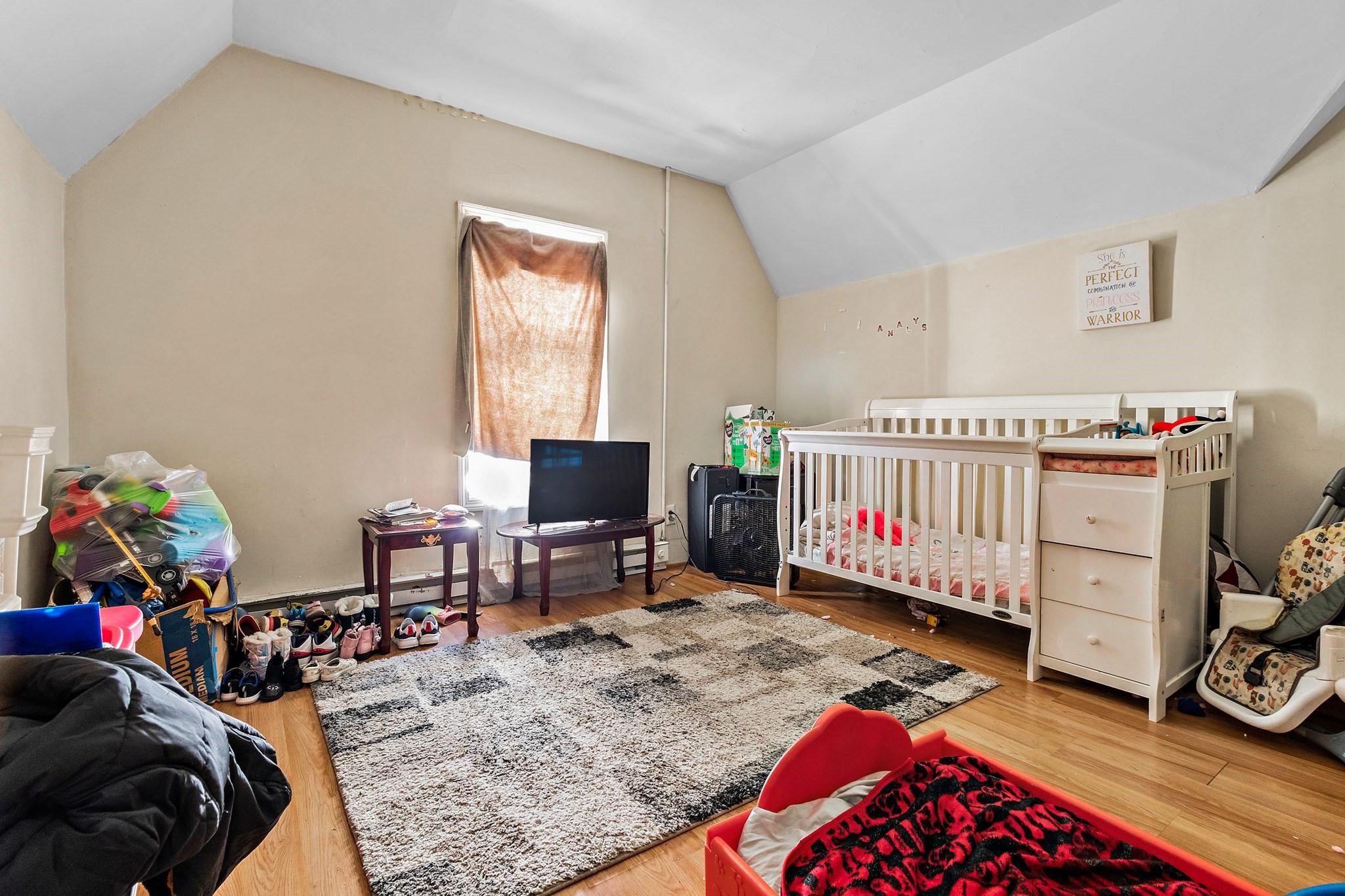 29 Newbury St Property Photo 10