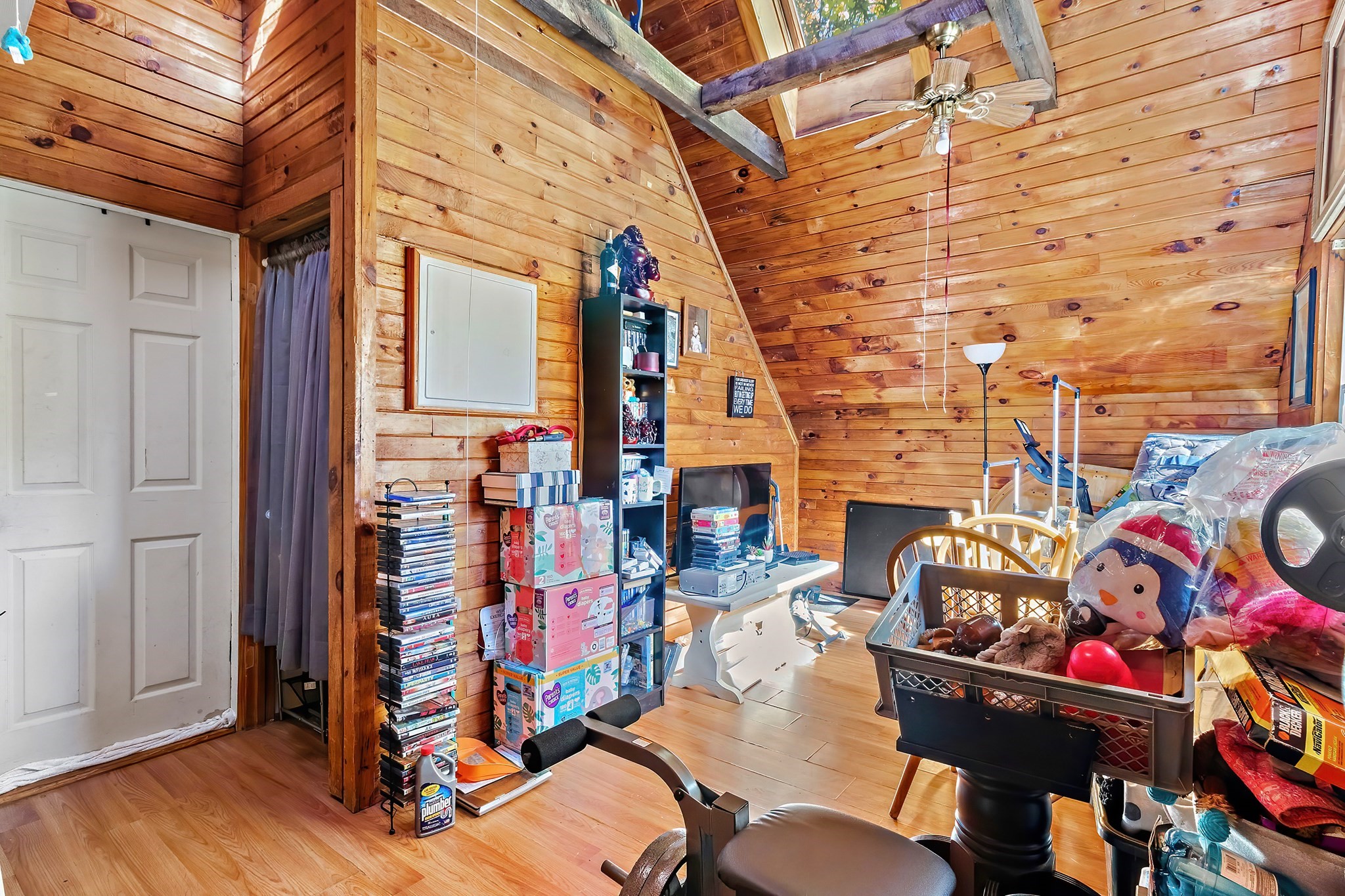 29 Newbury St Property Photo 18
