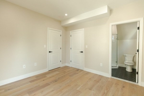 132-134 Holton St # 2 Property Photo 5