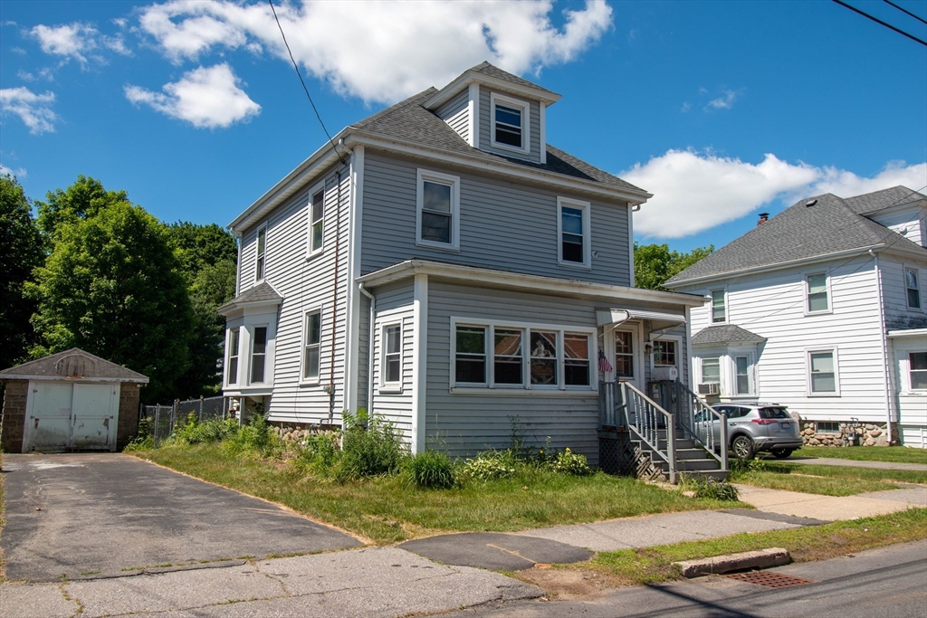 249 Groveland St Property Photo 2