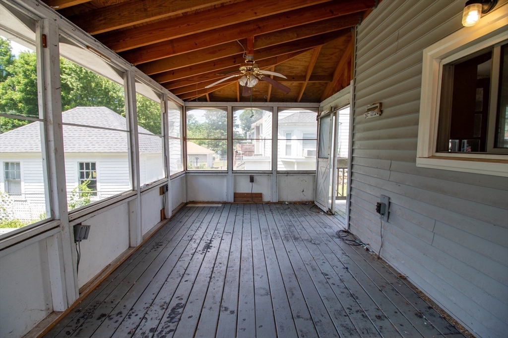 249 Groveland St Property Photo 30
