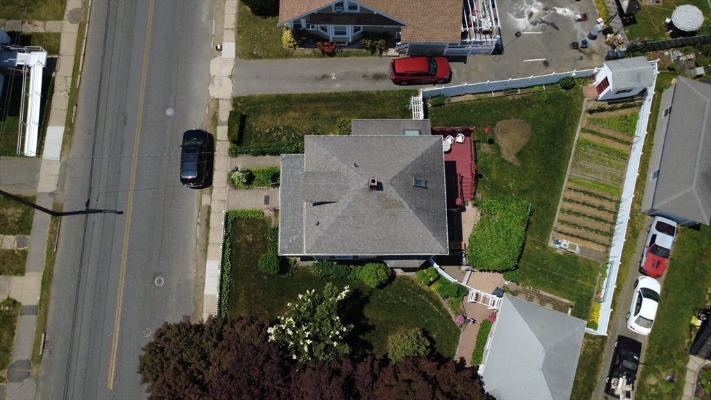 249 Groveland St Property Photo 35