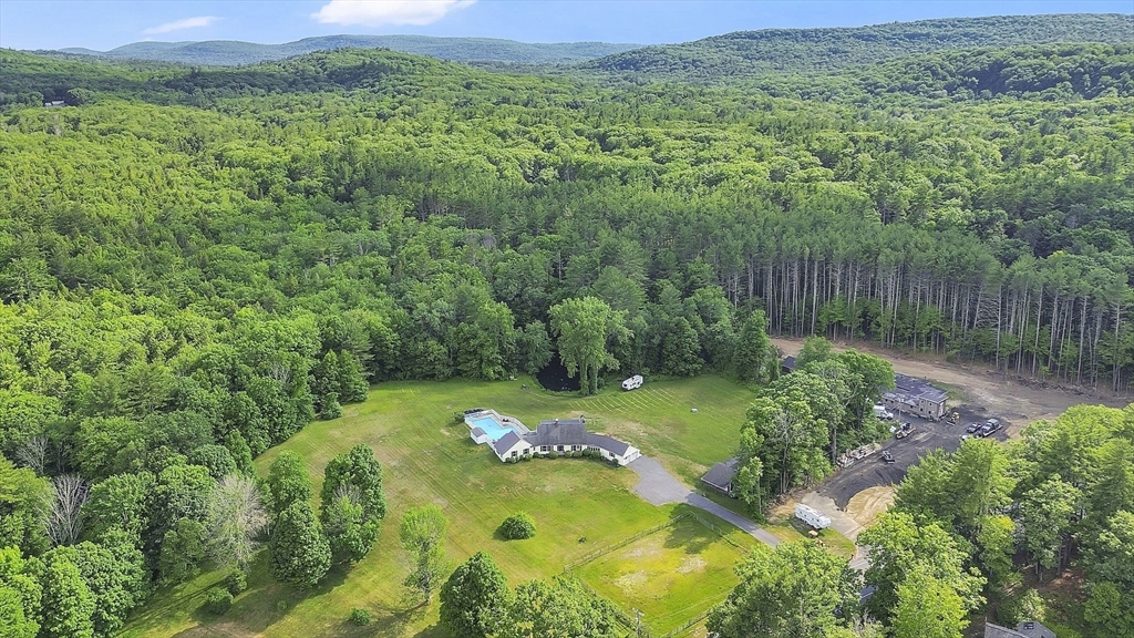 258 Main Rd Property Photo 6