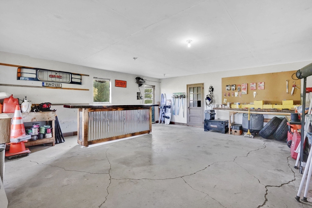 258 Main Rd Property Photo 38