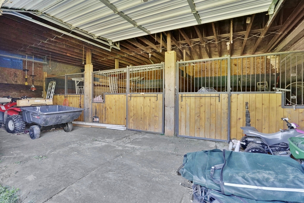 258 Main Rd Property Photo 39