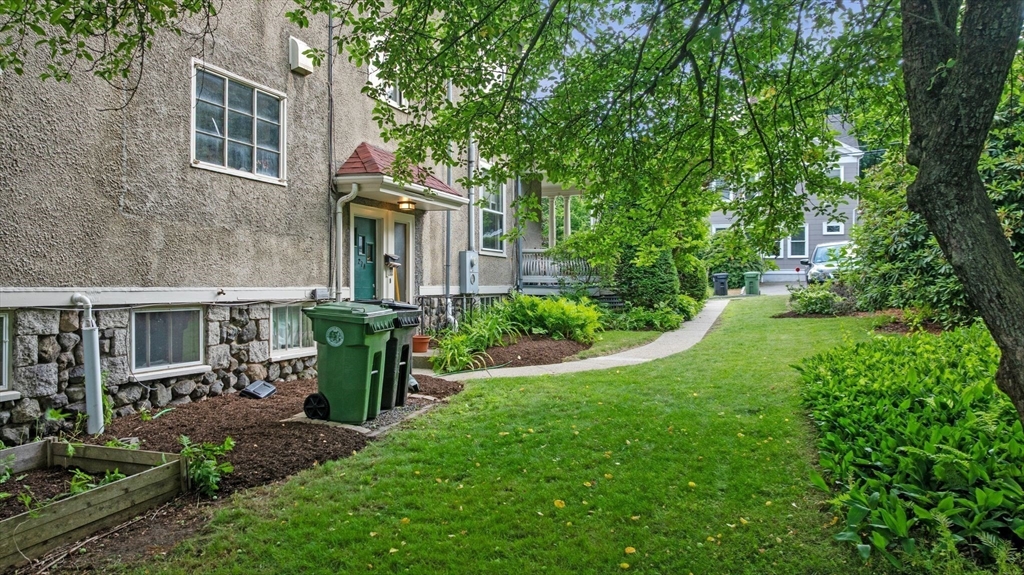 27 Oliver Street Property Photo 30