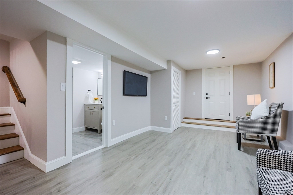11 Watson St # 1 Property Photo 13