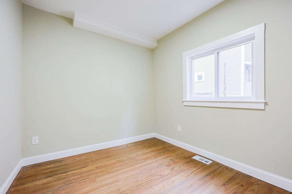 11 Watson St # 1 Property Photo 14