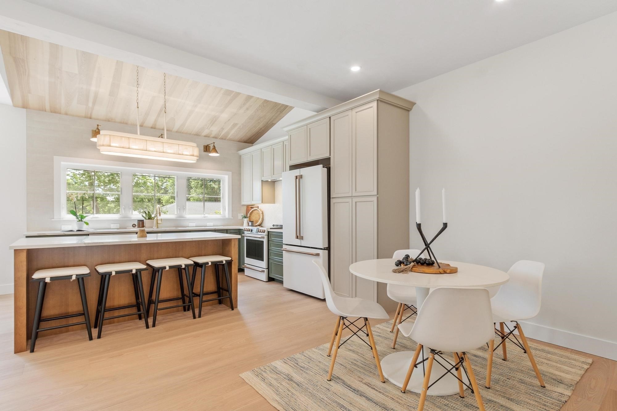 60 Neillian Street Property Photo 7