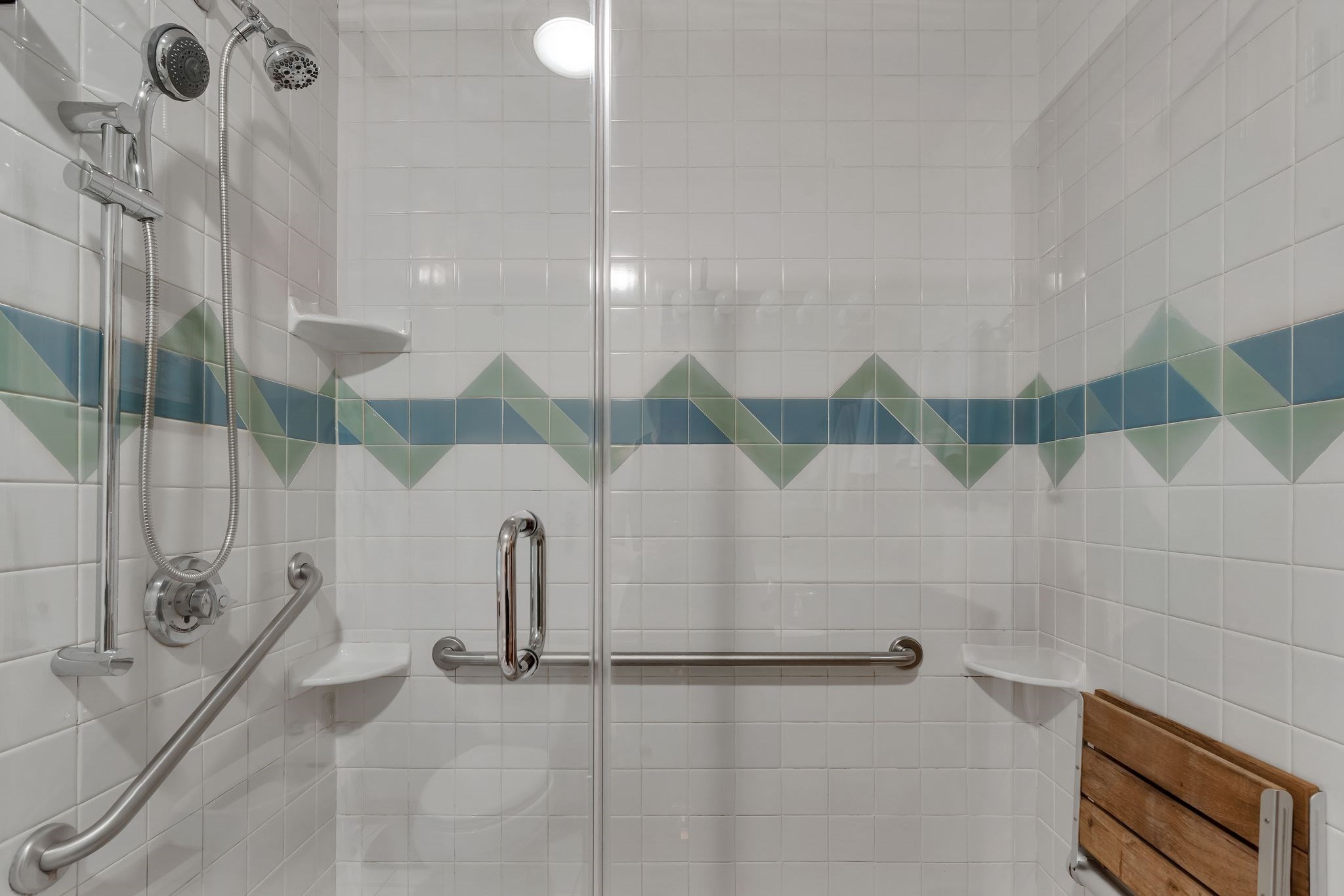 3 Douglas Circle Property Photo 14