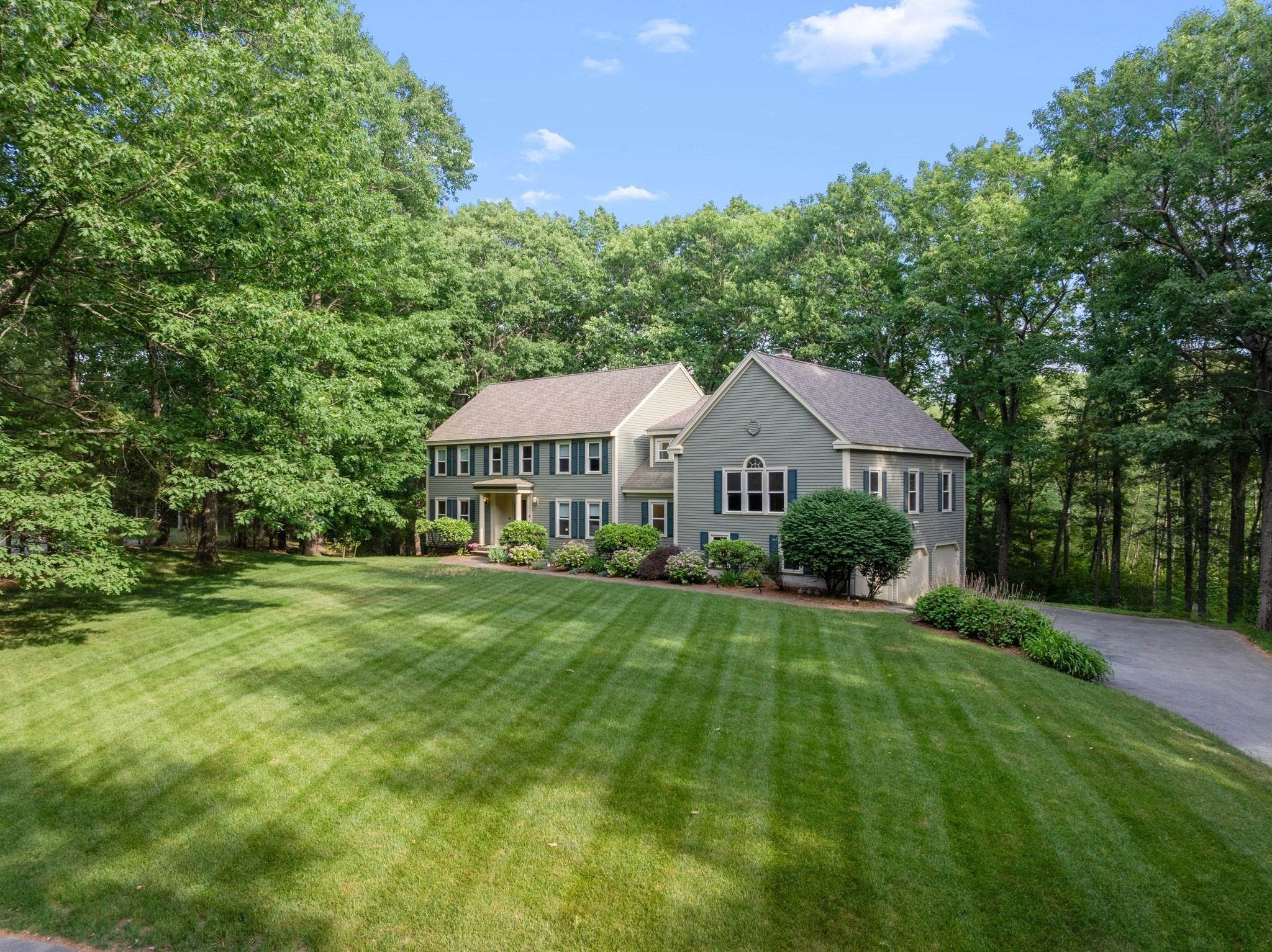 10 Fieldstone Way Property Photo 40