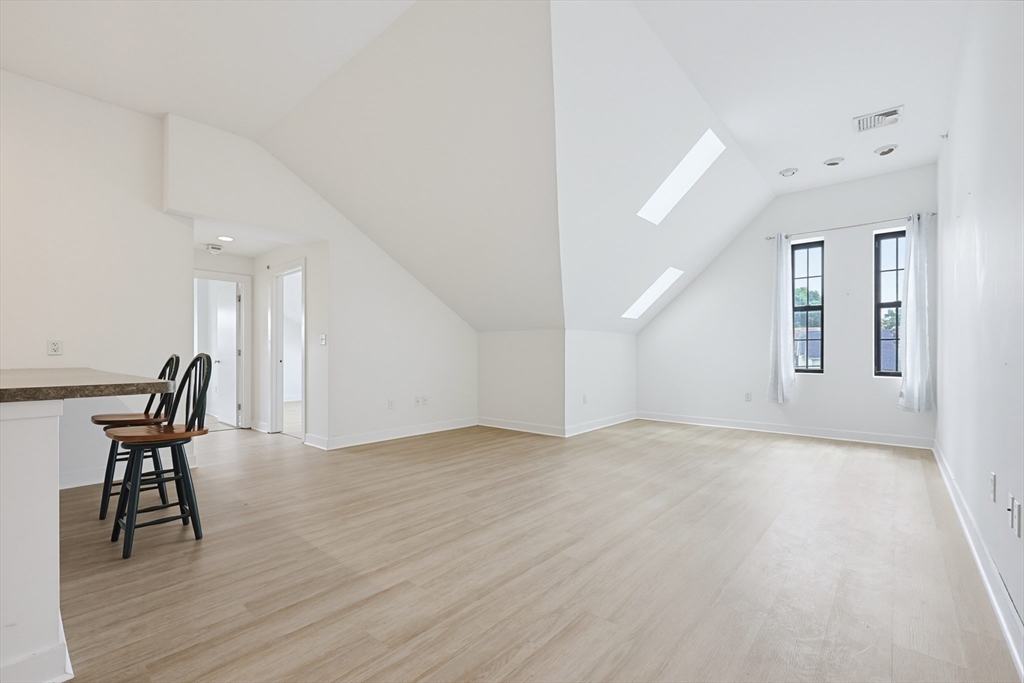 72 Ashland St # 408 Property Photo 15