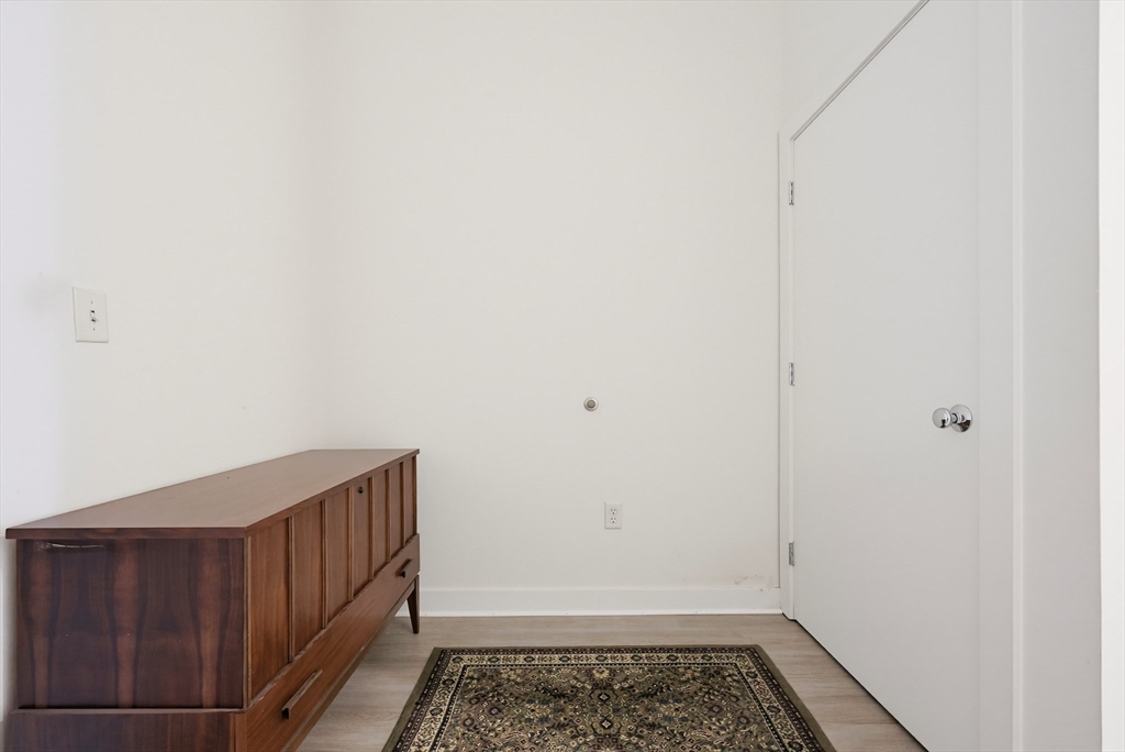 72 Ashland St # 408 Property Photo 23
