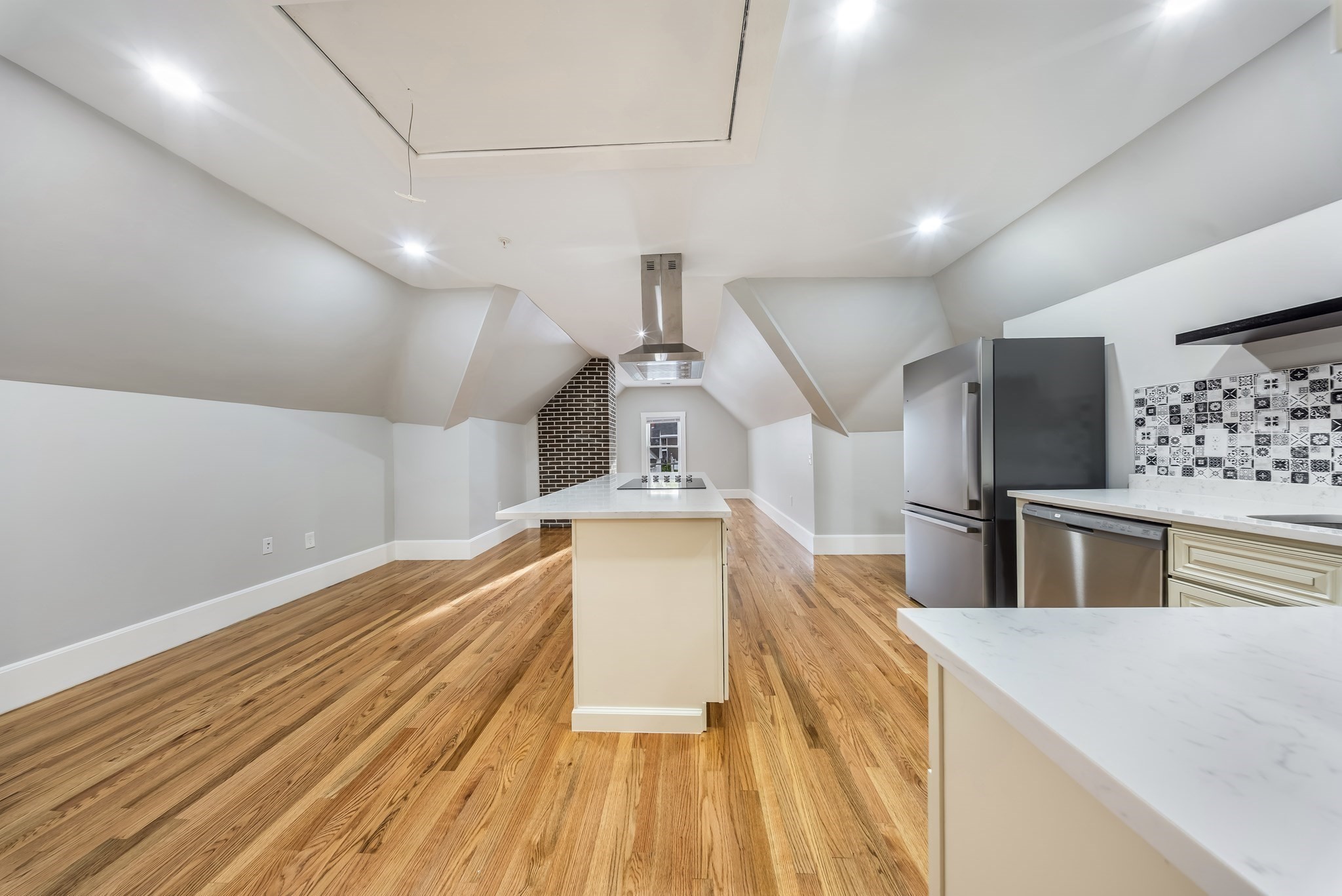 180 Jackson St # D Property Photo 2