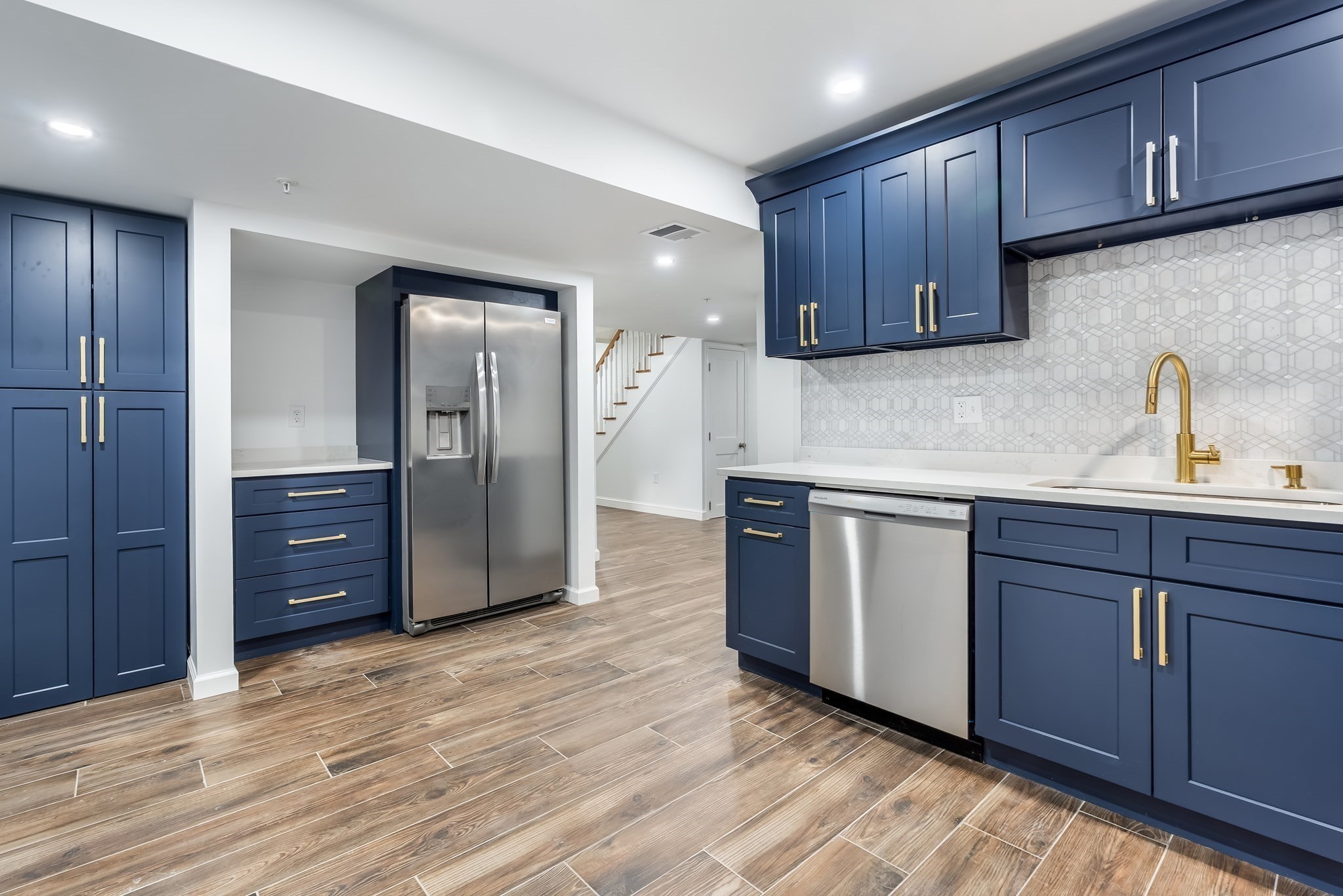 180 Jackson St # A Property Photo 1