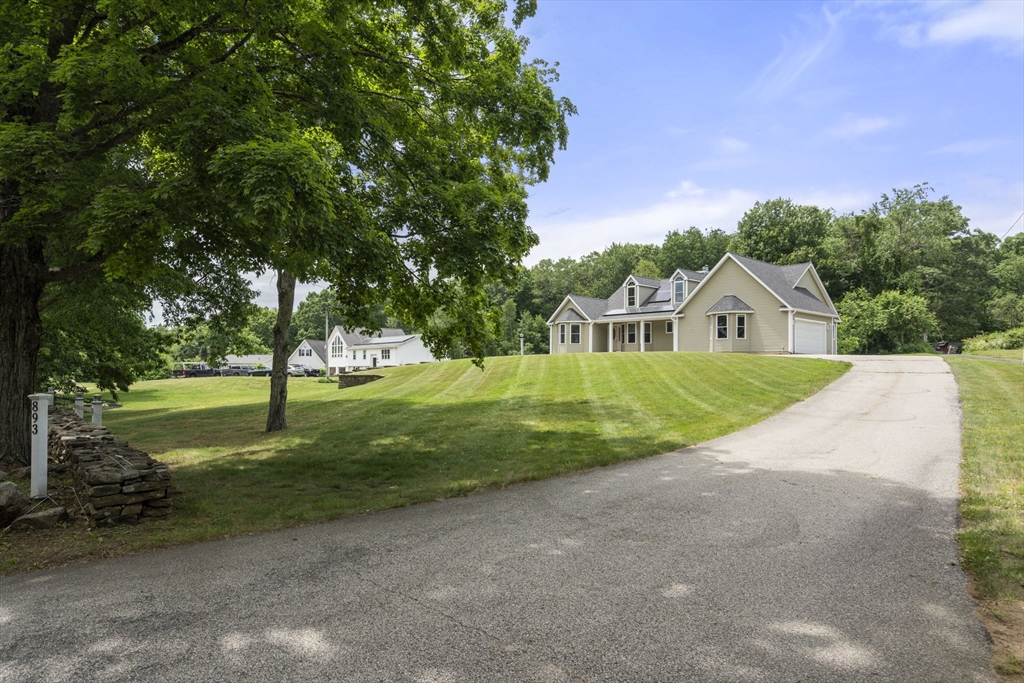 893 Cronin Rd Property Photo 2