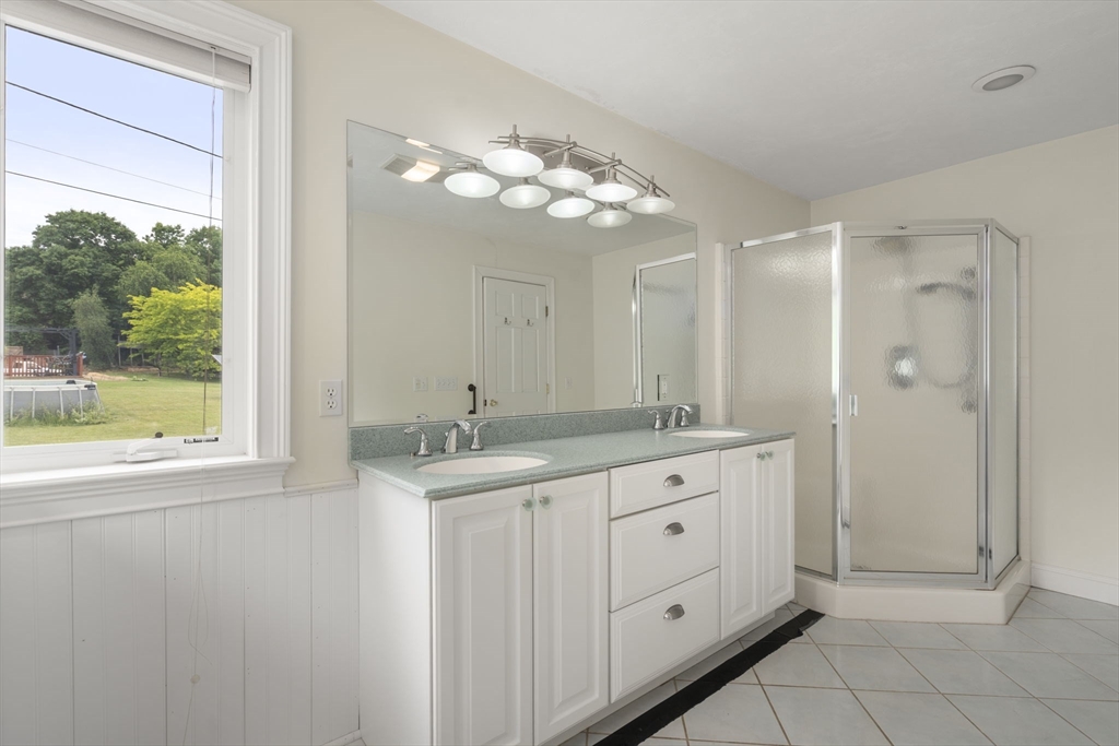 893 Cronin Rd Property Photo 24
