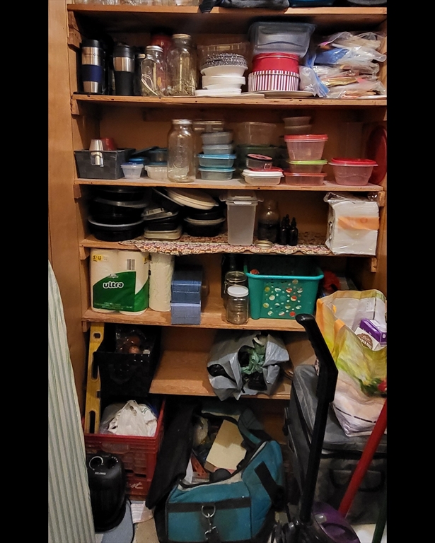 514 Grattan St Property Photo 22