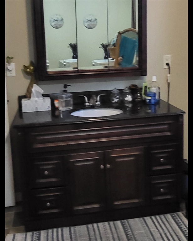 514 Grattan St Property Photo 24