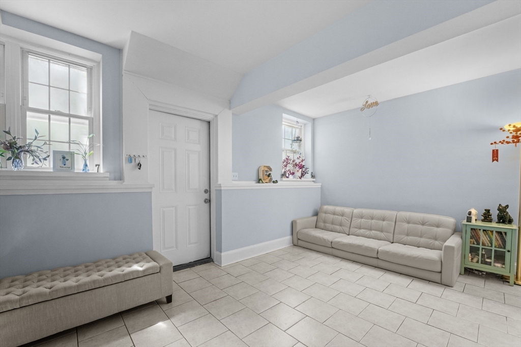 1 Lanark Rd # 7 Property Photo 12