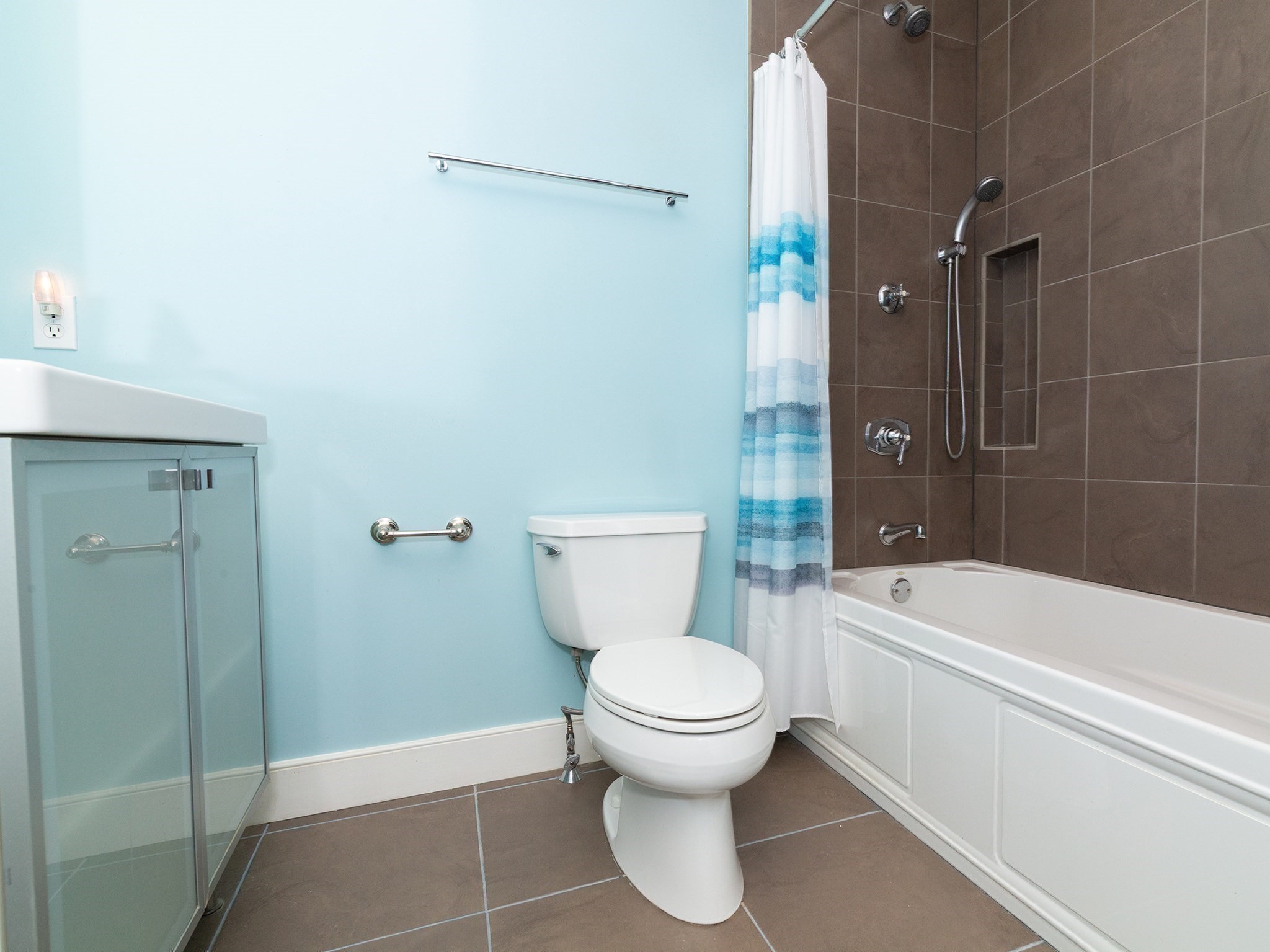 88 B St # 301 Property Photo 22