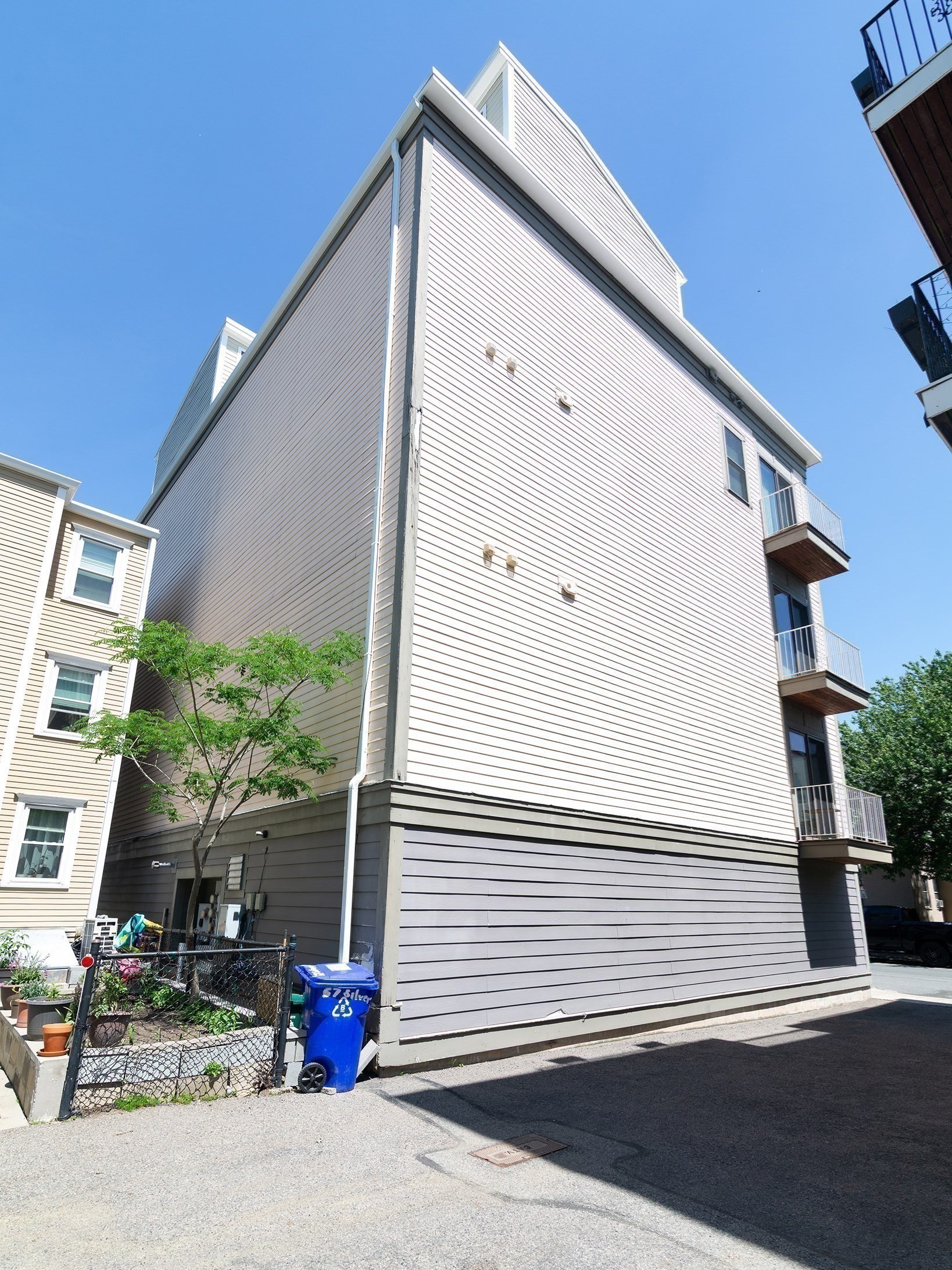 88 B St # 301 Property Photo 41