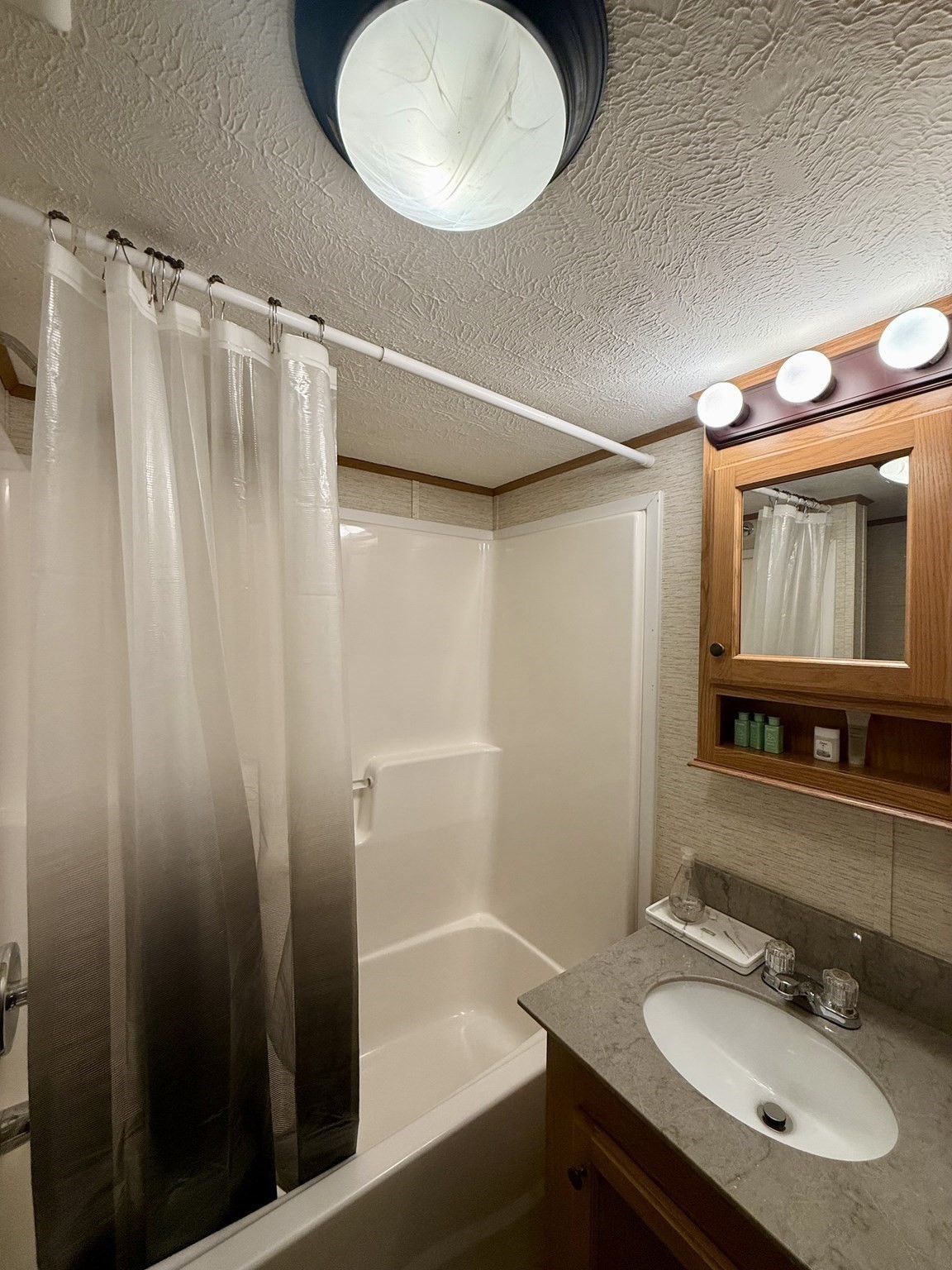 185 Cotuit Rd Property Photo 8