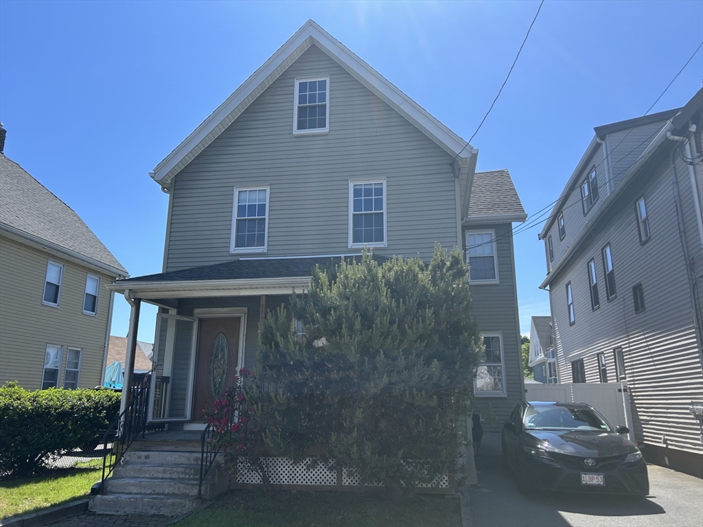 15 Dean St Property Photo 1