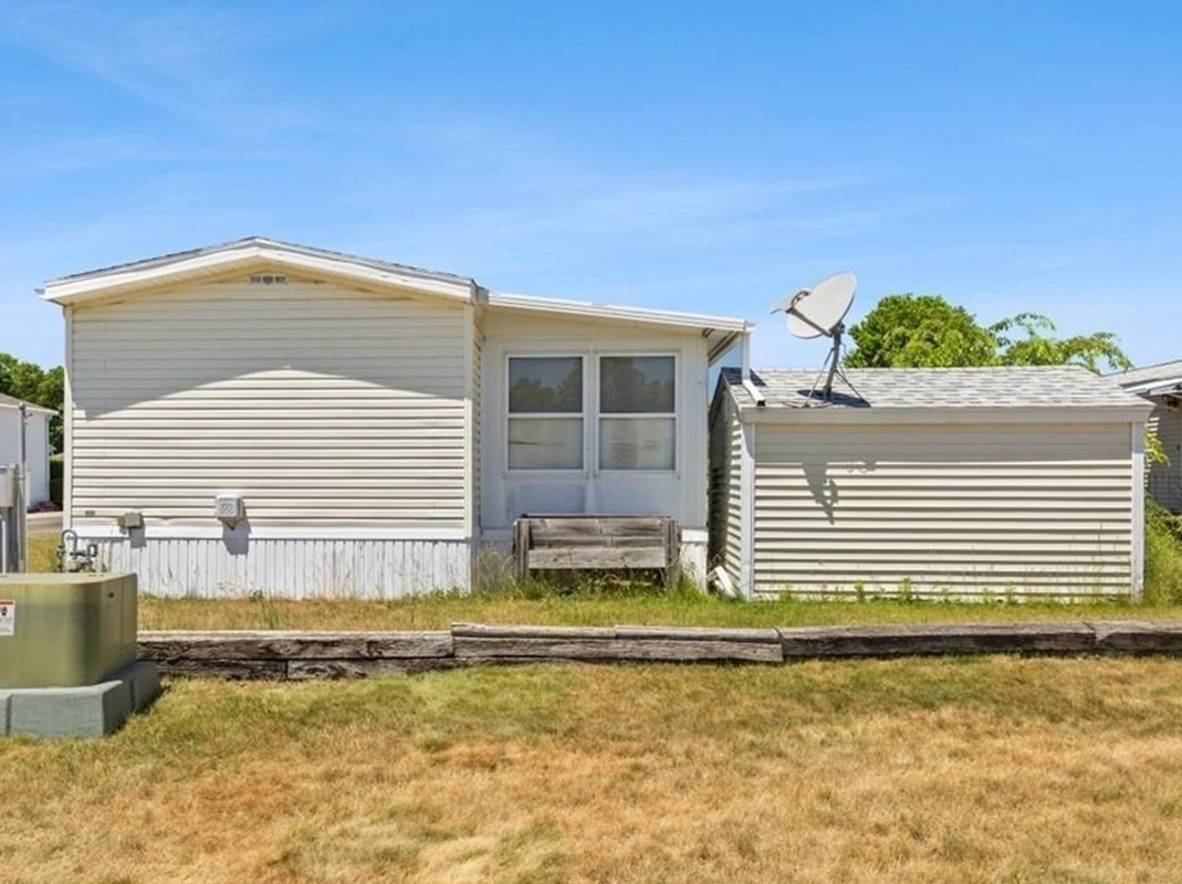 193 Tremont Street # 105 Property Photo 4