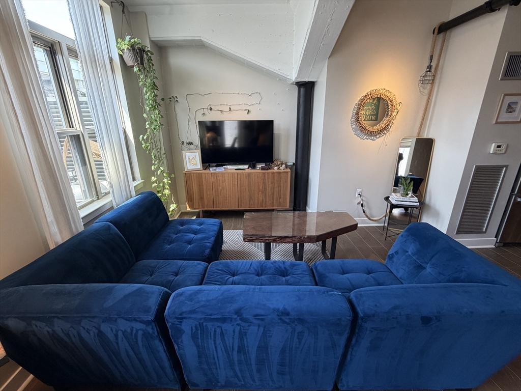 166 Terrace Street Property Photo 4