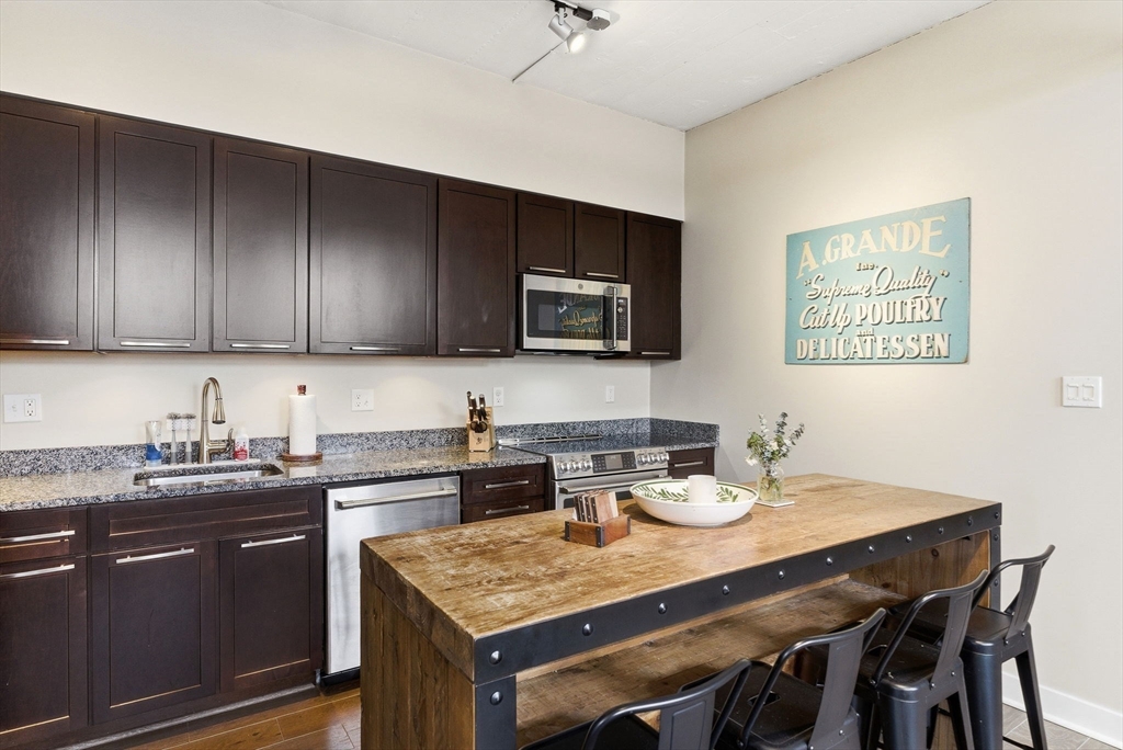 166 Terrace Street Property Photo 8