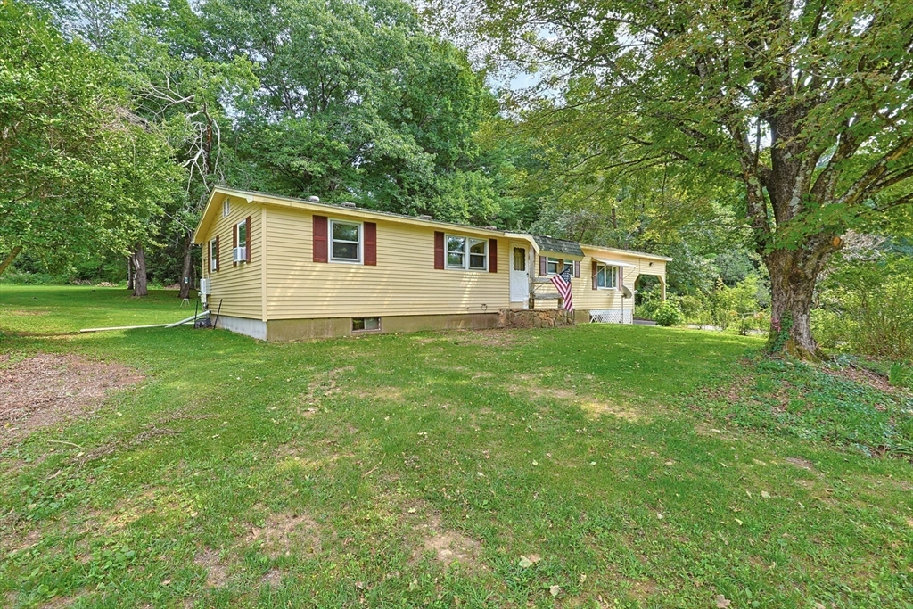 1075 West Brookfield Road Property Photo 1